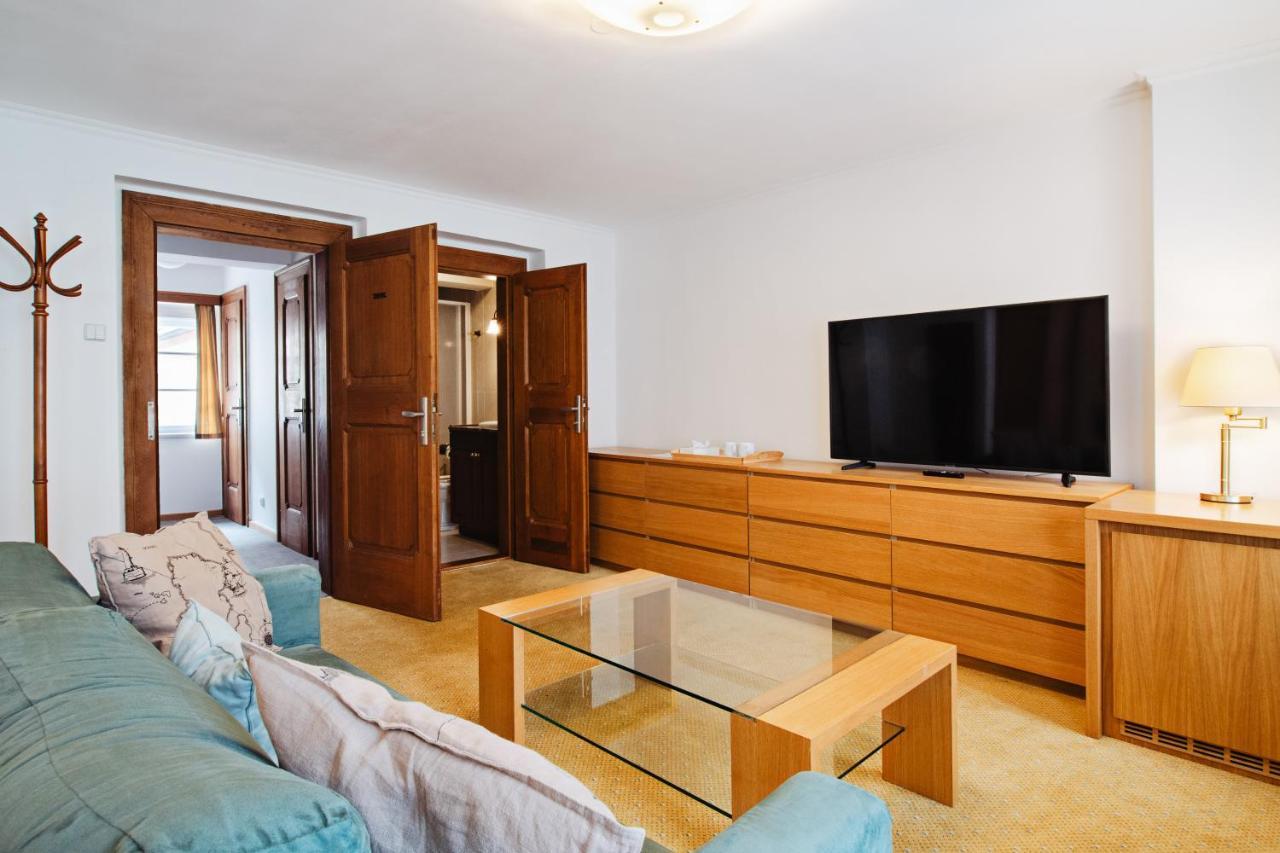 U Cerneho Medveda- At The Black Bear Apartment Praha Bagian luar foto