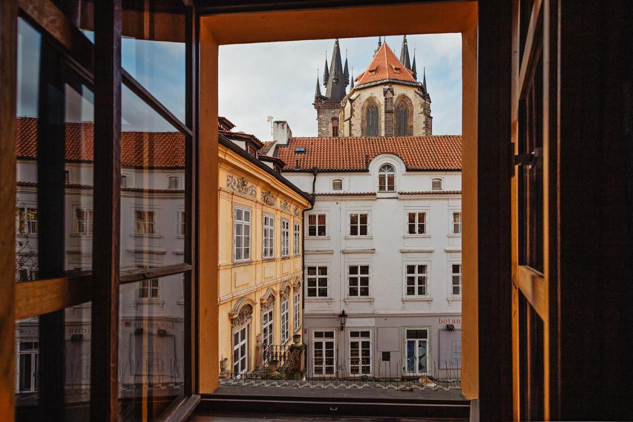 U Cerneho Medveda- At The Black Bear Apartment Praha Bagian luar foto