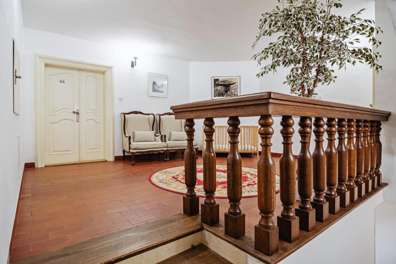U Cerneho Medveda- At The Black Bear Apartment Praha Bagian luar foto