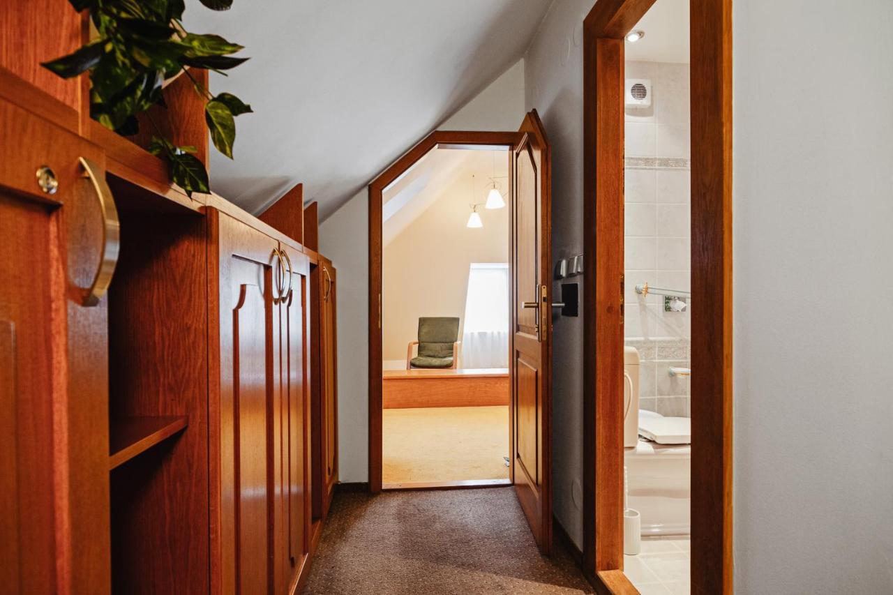 U Cerneho Medveda- At The Black Bear Apartment Praha Bagian luar foto