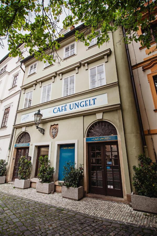 U Cerneho Medveda- At The Black Bear Apartment Praha Bagian luar foto
