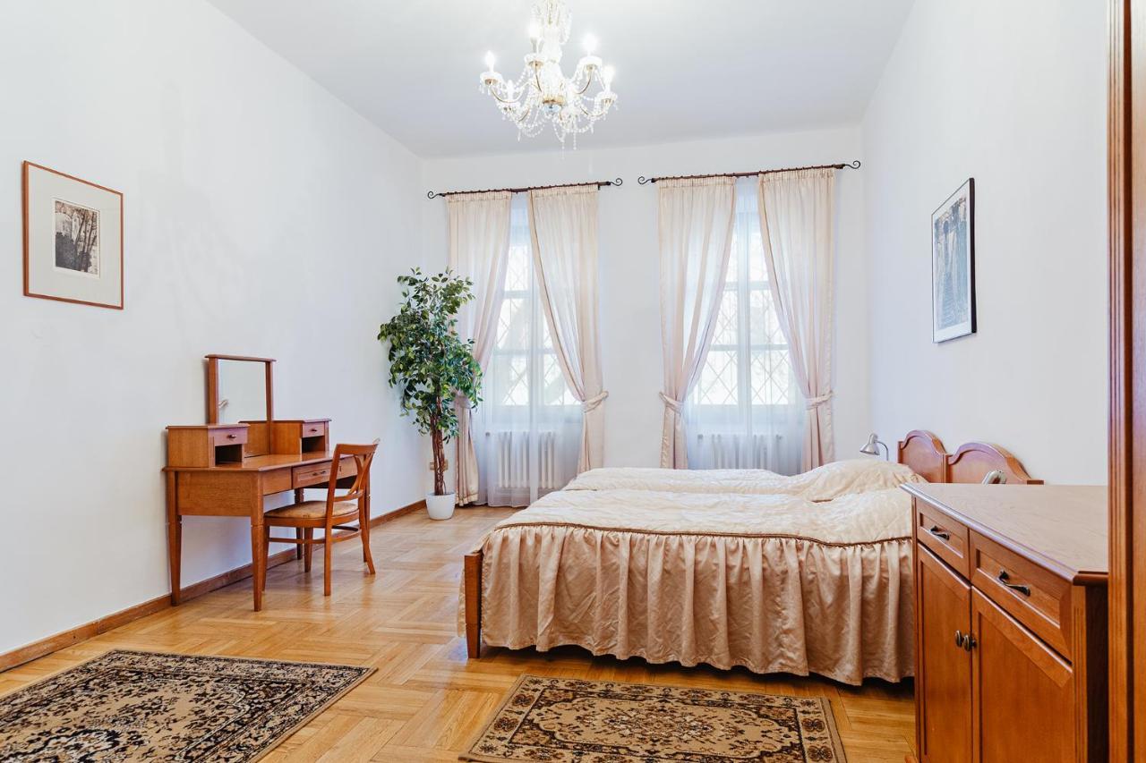 U Cerneho Medveda- At The Black Bear Apartment Praha Bagian luar foto